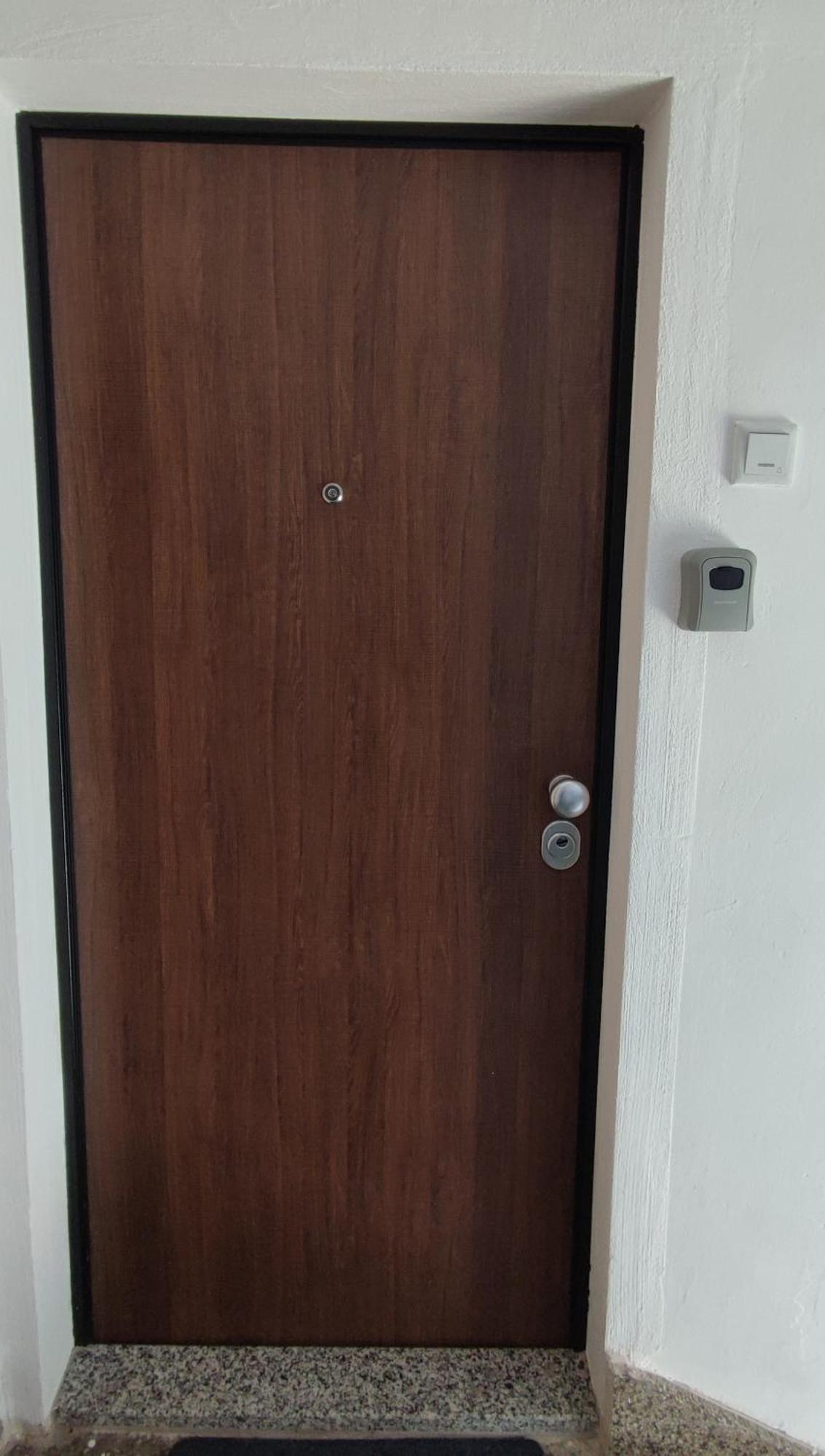 Cozy, Nice & Quiet Apartment Lucky Sarajevo - Free Public Parking Luaran gambar